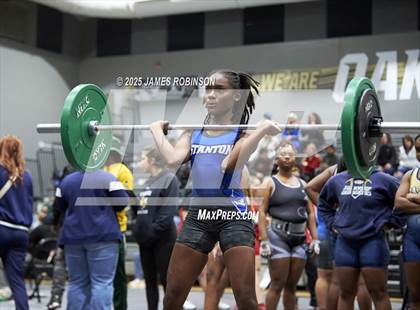 Thumbnail 3 in FHSAA Class 2A District Final photogallery.