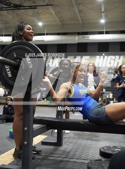 Thumbnail 1 in FHSAA Class 2A District Final photogallery.