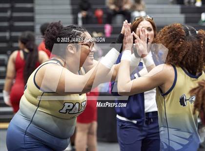 Thumbnail 3 in FHSAA Class 2A District Final photogallery.