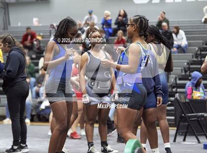Thumbnail 3 in FHSAA Class 2A District Final photogallery.