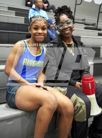 Thumbnail 1 in FHSAA Class 2A District Final photogallery.