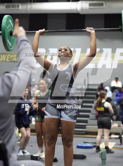 Thumbnail 1 in FHSAA Class 2A District Final photogallery.