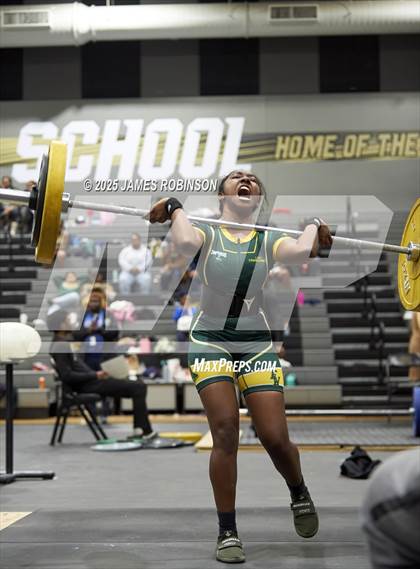 Thumbnail 1 in FHSAA Class 2A District Final photogallery.