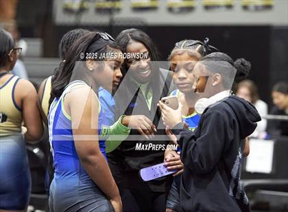 Thumbnail 1 in FHSAA Class 2A District Final photogallery.