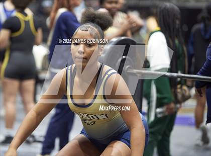 Thumbnail 3 in FHSAA Class 2A District Final photogallery.