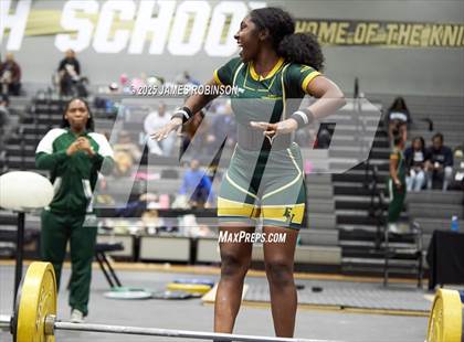 Thumbnail 2 in FHSAA Class 2A District Final photogallery.
