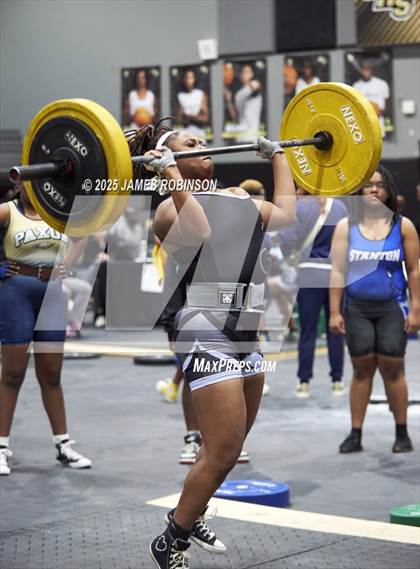 Thumbnail 2 in FHSAA Class 2A District Final photogallery.