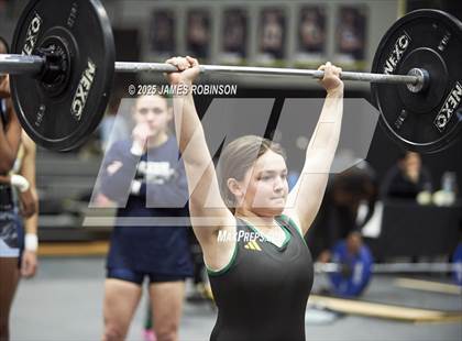 Thumbnail 3 in FHSAA Class 2A District Final photogallery.