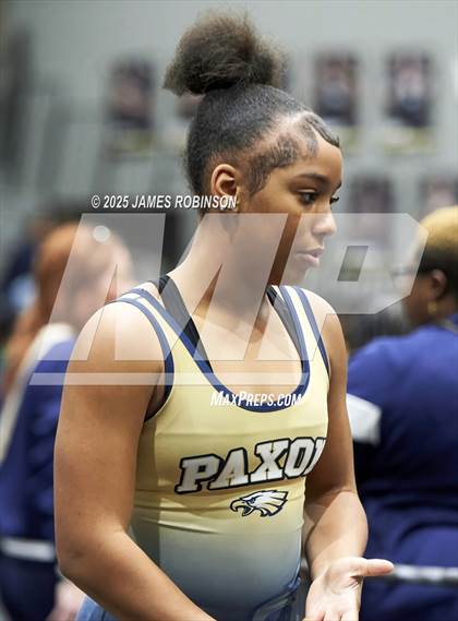 Thumbnail 2 in FHSAA Class 2A District Final photogallery.