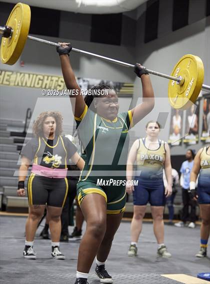 Thumbnail 2 in FHSAA Class 2A District Final photogallery.