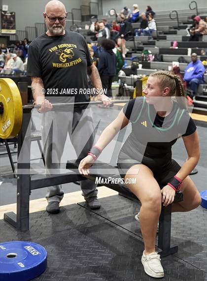 Thumbnail 3 in FHSAA Class 2A District Final photogallery.