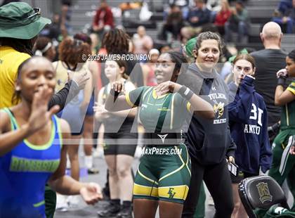 Thumbnail 2 in FHSAA Class 2A District Final photogallery.