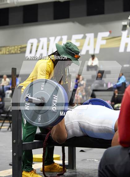 Thumbnail 1 in FHSAA Class 2A District Final photogallery.