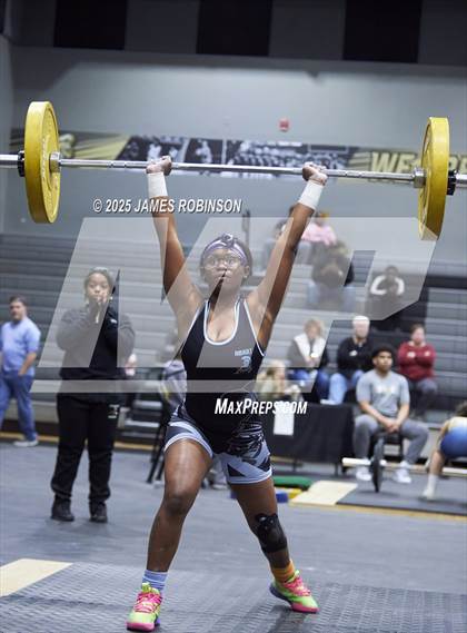 Thumbnail 1 in FHSAA Class 2A District Final photogallery.