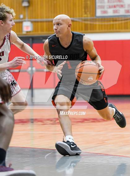 Thumbnail 2 in Central vs Red Mountain (PUHSD Coyote Classic Tournament) photogallery.