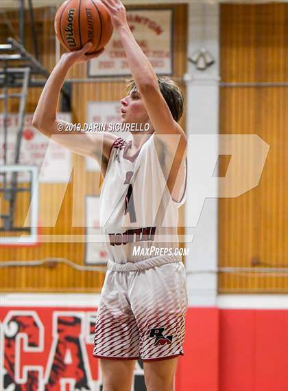 Thumbnail 1 in Central vs Red Mountain (PUHSD Coyote Classic Tournament) photogallery.