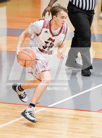 Thumbnail 2 in Central vs Red Mountain (PUHSD Coyote Classic Tournament) photogallery.