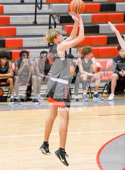 Thumbnail 1 in Central vs Red Mountain (PUHSD Coyote Classic Tournament) photogallery.