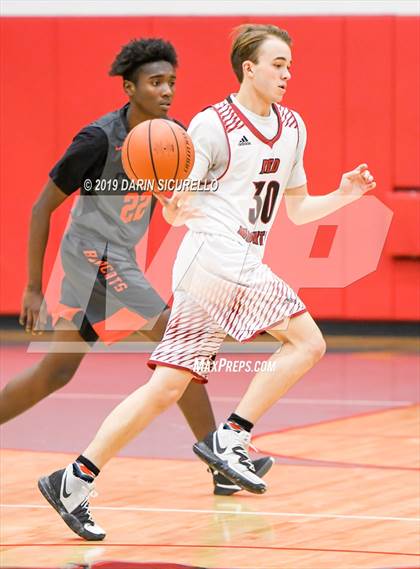 Thumbnail 3 in Central vs Red Mountain (PUHSD Coyote Classic Tournament) photogallery.