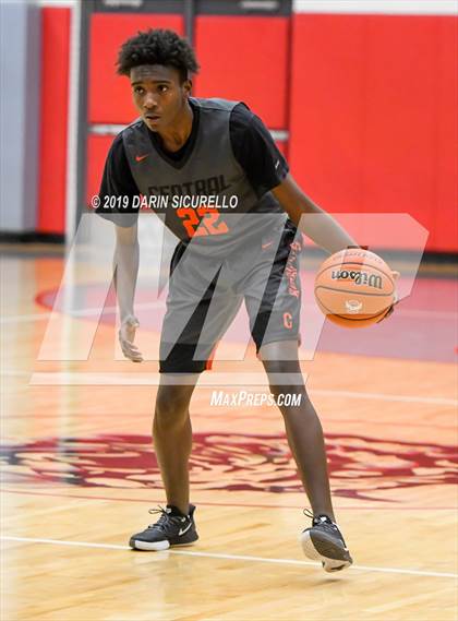Thumbnail 3 in Central vs Red Mountain (PUHSD Coyote Classic Tournament) photogallery.