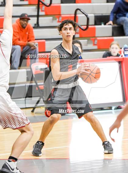 Thumbnail 2 in Central vs Red Mountain (PUHSD Coyote Classic Tournament) photogallery.