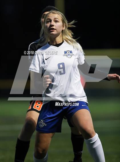 Thumbnail 1 in Geneseo vs. Marion (Section 5 Class C2 Final) photogallery.