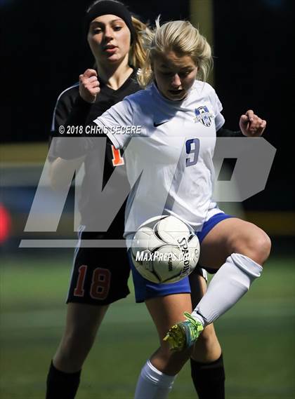 Thumbnail 3 in Geneseo vs. Marion (Section 5 Class C2 Final) photogallery.