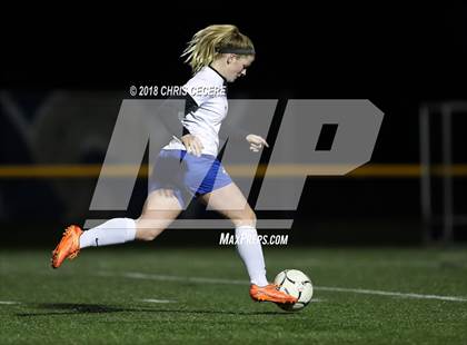 Thumbnail 2 in Geneseo vs. Marion (Section 5 Class C2 Final) photogallery.