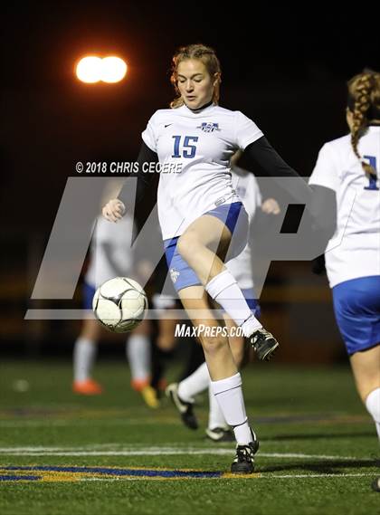 Thumbnail 2 in Geneseo vs. Marion (Section 5 Class C2 Final) photogallery.