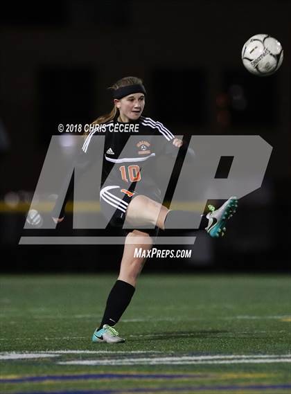 Thumbnail 3 in Geneseo vs. Marion (Section 5 Class C2 Final) photogallery.