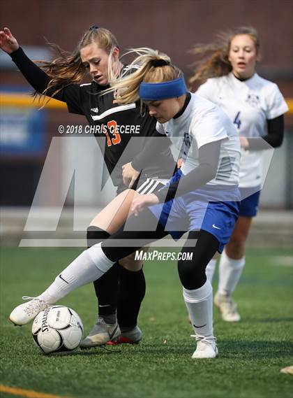 Thumbnail 3 in Geneseo vs. Marion (Section 5 Class C2 Final) photogallery.