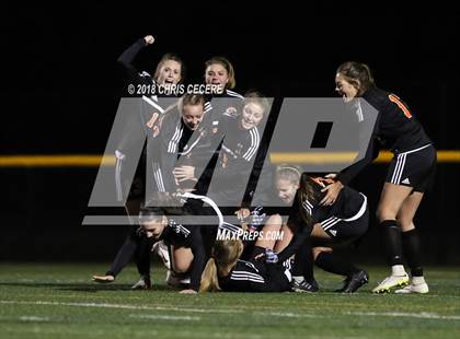 Thumbnail 1 in Geneseo vs. Marion (Section 5 Class C2 Final) photogallery.