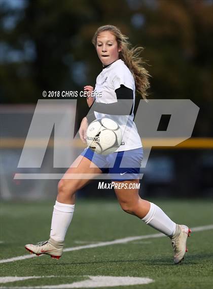 Thumbnail 3 in Geneseo vs. Marion (Section 5 Class C2 Final) photogallery.