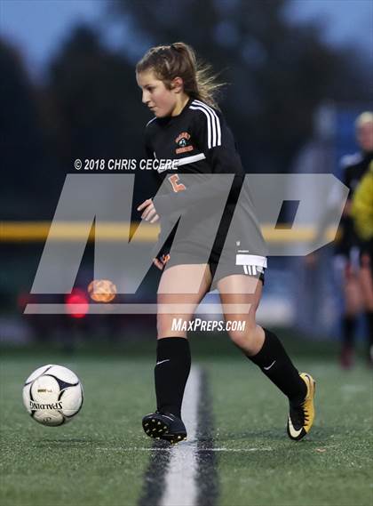 Thumbnail 2 in Geneseo vs. Marion (Section 5 Class C2 Final) photogallery.