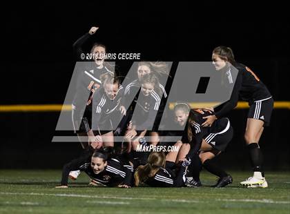 Thumbnail 2 in Geneseo vs. Marion (Section 5 Class C2 Final) photogallery.