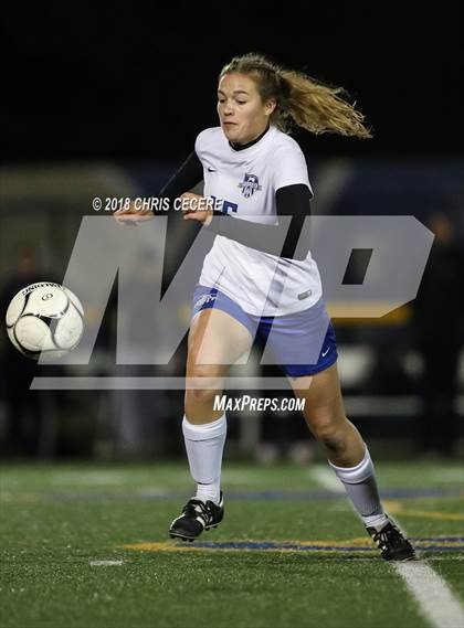 Thumbnail 1 in Geneseo vs. Marion (Section 5 Class C2 Final) photogallery.