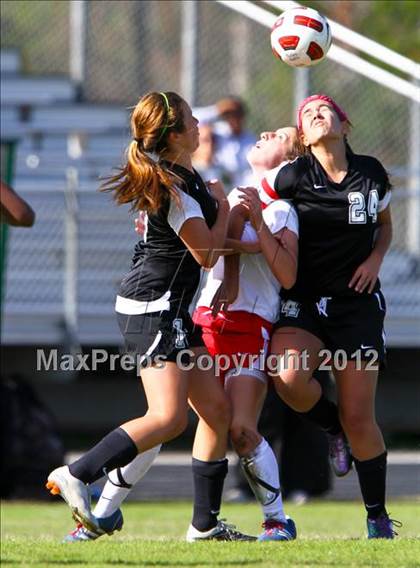 Thumbnail 2 in The Woodlands vs Cedar Ridge (TWHS Lady Highlander Invitational) photogallery.