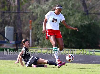 Thumbnail 3 in The Woodlands vs Cedar Ridge (TWHS Lady Highlander Invitational) photogallery.