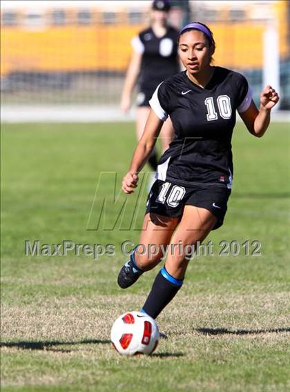 Thumbnail 2 in The Woodlands vs Cedar Ridge (TWHS Lady Highlander Invitational) photogallery.