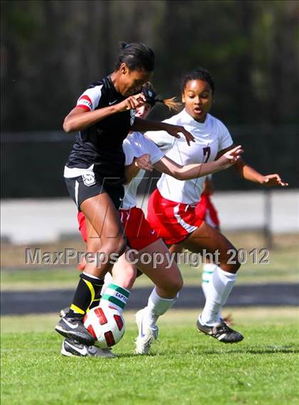 Thumbnail 3 in The Woodlands vs Cedar Ridge (TWHS Lady Highlander Invitational) photogallery.