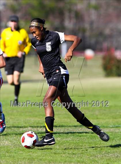 Thumbnail 3 in The Woodlands vs Cedar Ridge (TWHS Lady Highlander Invitational) photogallery.