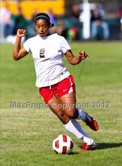 Thumbnail 3 in The Woodlands vs Cedar Ridge (TWHS Lady Highlander Invitational) photogallery.