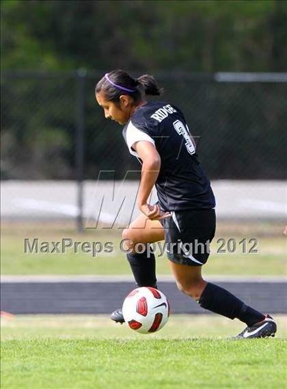 Thumbnail 2 in The Woodlands vs Cedar Ridge (TWHS Lady Highlander Invitational) photogallery.