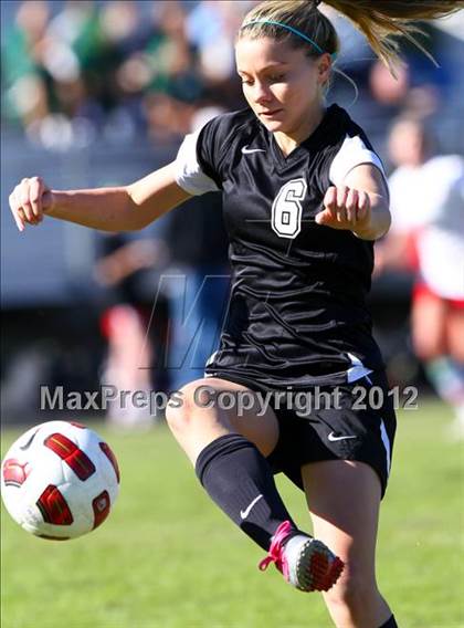 Thumbnail 3 in The Woodlands vs Cedar Ridge (TWHS Lady Highlander Invitational) photogallery.
