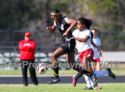 Thumbnail 2 in The Woodlands vs Cedar Ridge (TWHS Lady Highlander Invitational) photogallery.