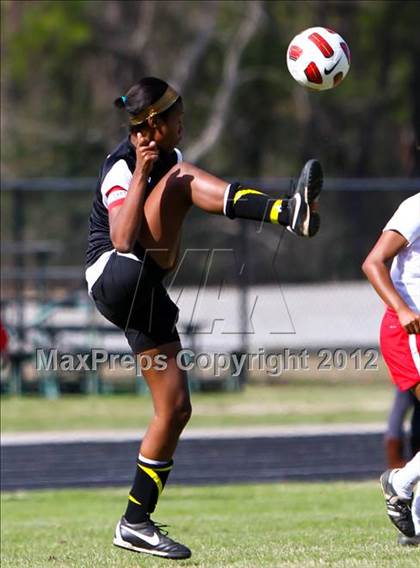 Thumbnail 3 in The Woodlands vs Cedar Ridge (TWHS Lady Highlander Invitational) photogallery.