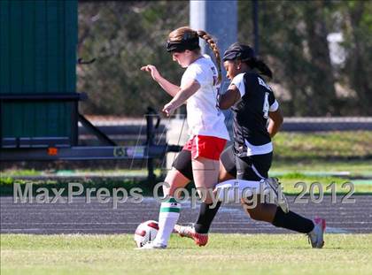 Thumbnail 2 in The Woodlands vs Cedar Ridge (TWHS Lady Highlander Invitational) photogallery.