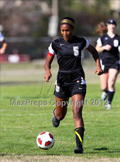 Thumbnail 2 in The Woodlands vs Cedar Ridge (TWHS Lady Highlander Invitational) photogallery.