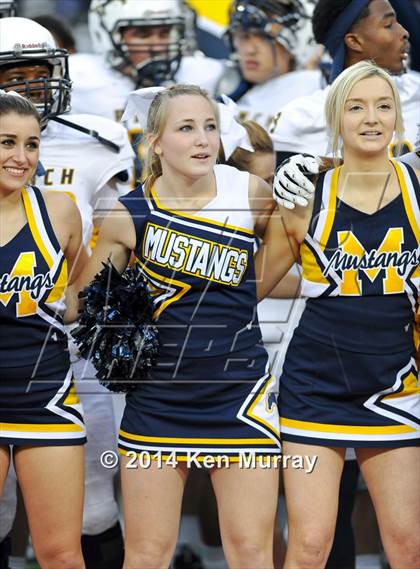Thumbnail 2 in Cypress Ranch vs Dickinson (UIL 6A D1 Quarterfinal) photogallery.