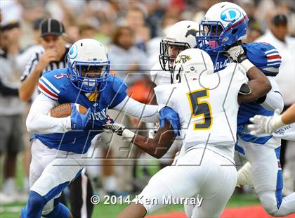 Thumbnail 3 in Cypress Ranch vs Dickinson (UIL 6A D1 Quarterfinal) photogallery.